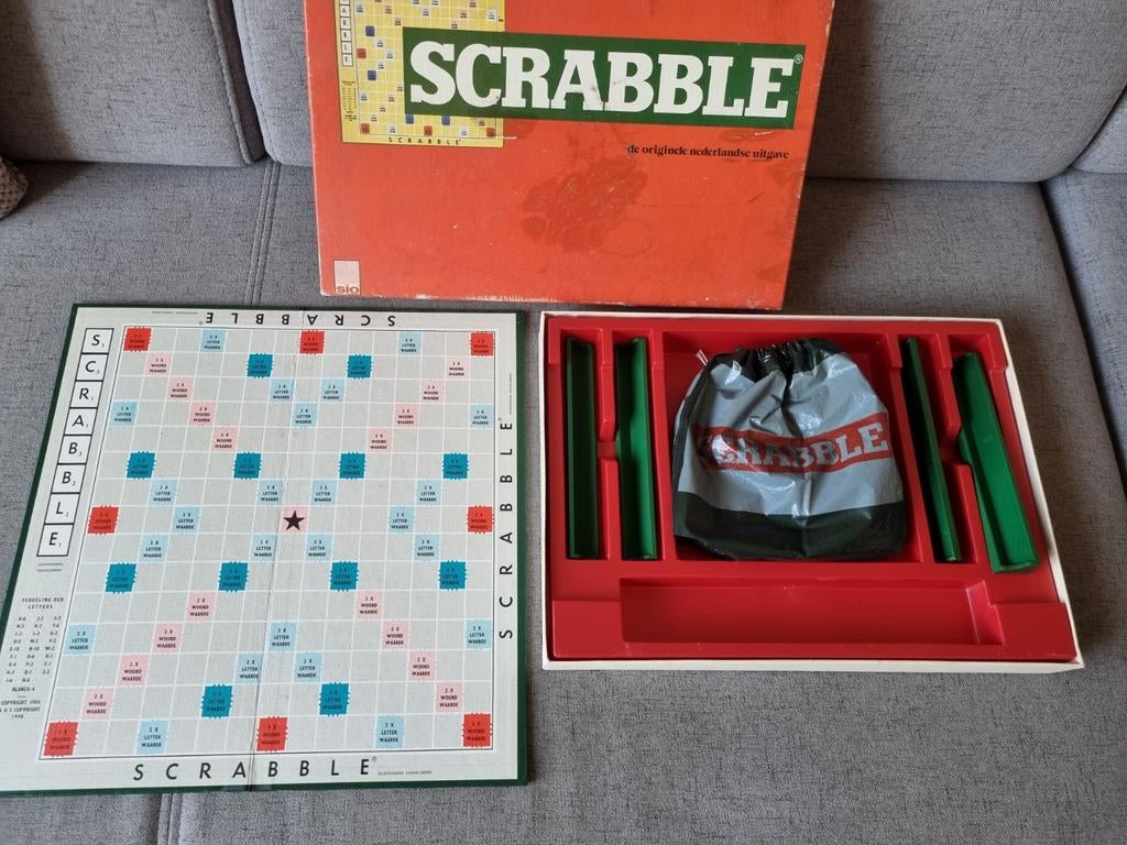 Scrabble Sio, De Originele Nederlandse uitgave, Hobby en Vrije tijd, Gezelschapsspellen | Bordspellen, Drie of vier spelers, Ophalen of Verzenden