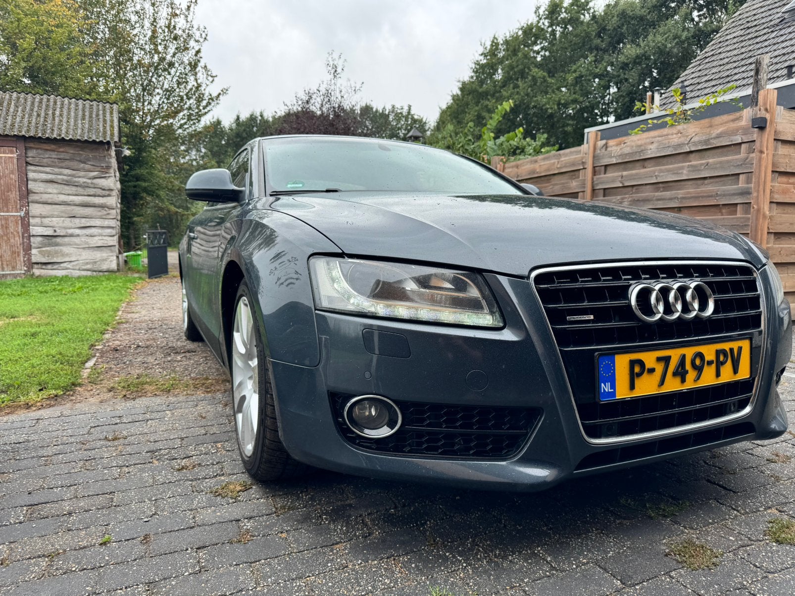 Audi A5 3.0 TDI 176KW Coupe Quattro 2007 Grijs, Auto's, Audi, Navigatiesysteem, Zwart, 4 stoelen, Leder en Stof