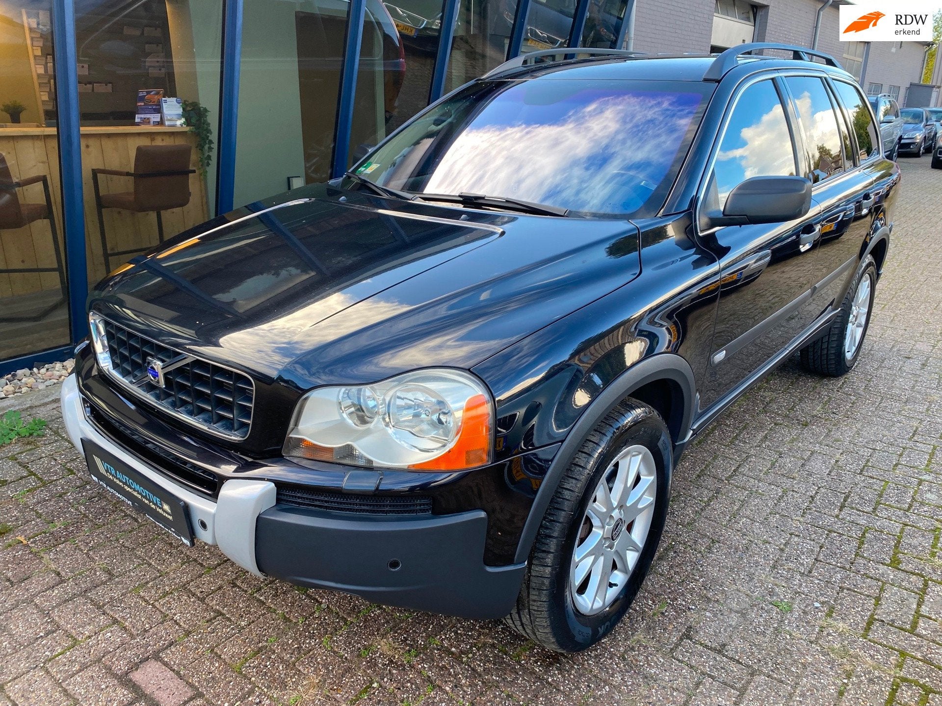 Volvo XC90 2.5 T Summum Automaat / 7 Persoons / LPG-G3, Auto's, Gebruikt, Zwart, 7 stoelen, Bedrijf