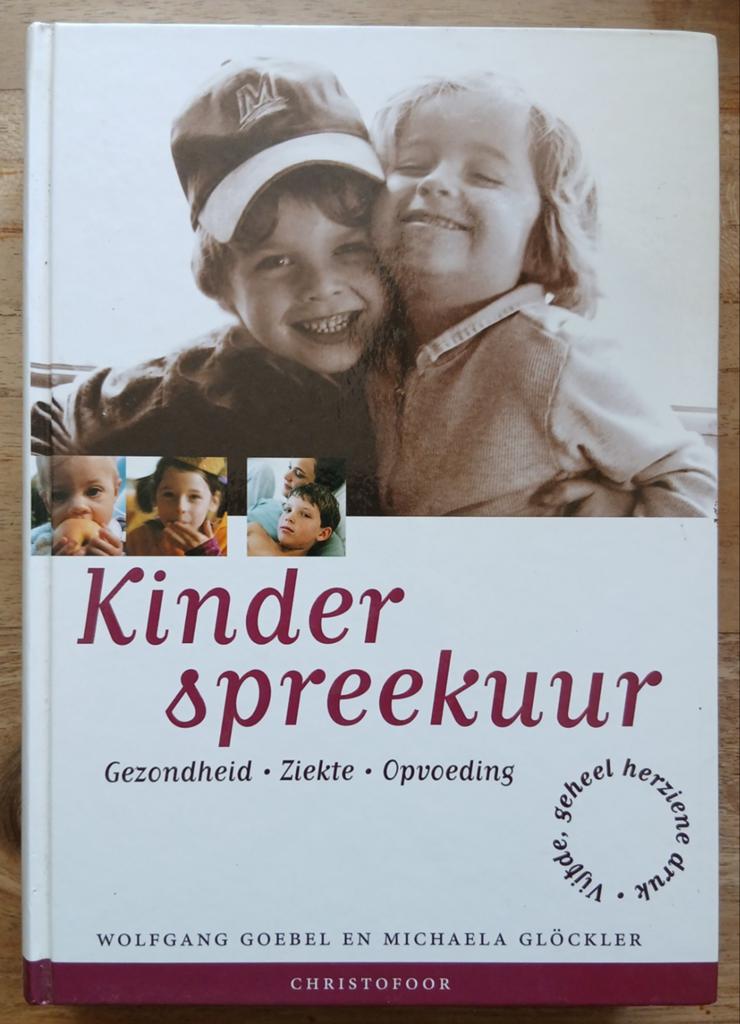 Wolfgang Goebel en Michaela Glöckler, Kinderspreekuur, Boeken, Ophalen of Verzenden, Gelezen