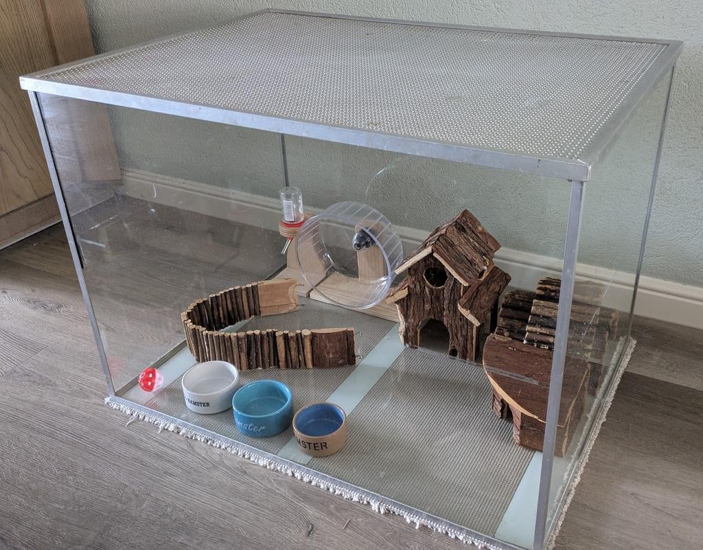 Hamsterkooi van glas incl accessoires, Kooi, Gebruikt, Minder dan 75 cm, Hamster