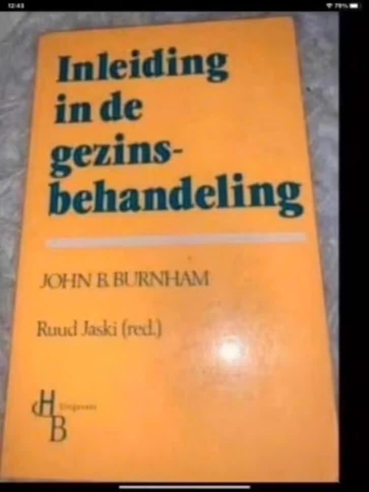 Inleiding in de gezinsbehandeling - John B. Burnham, Gelezen, Ophalen of Verzenden, Nederland, John B. Burnham, Ruud Jaski (red.)