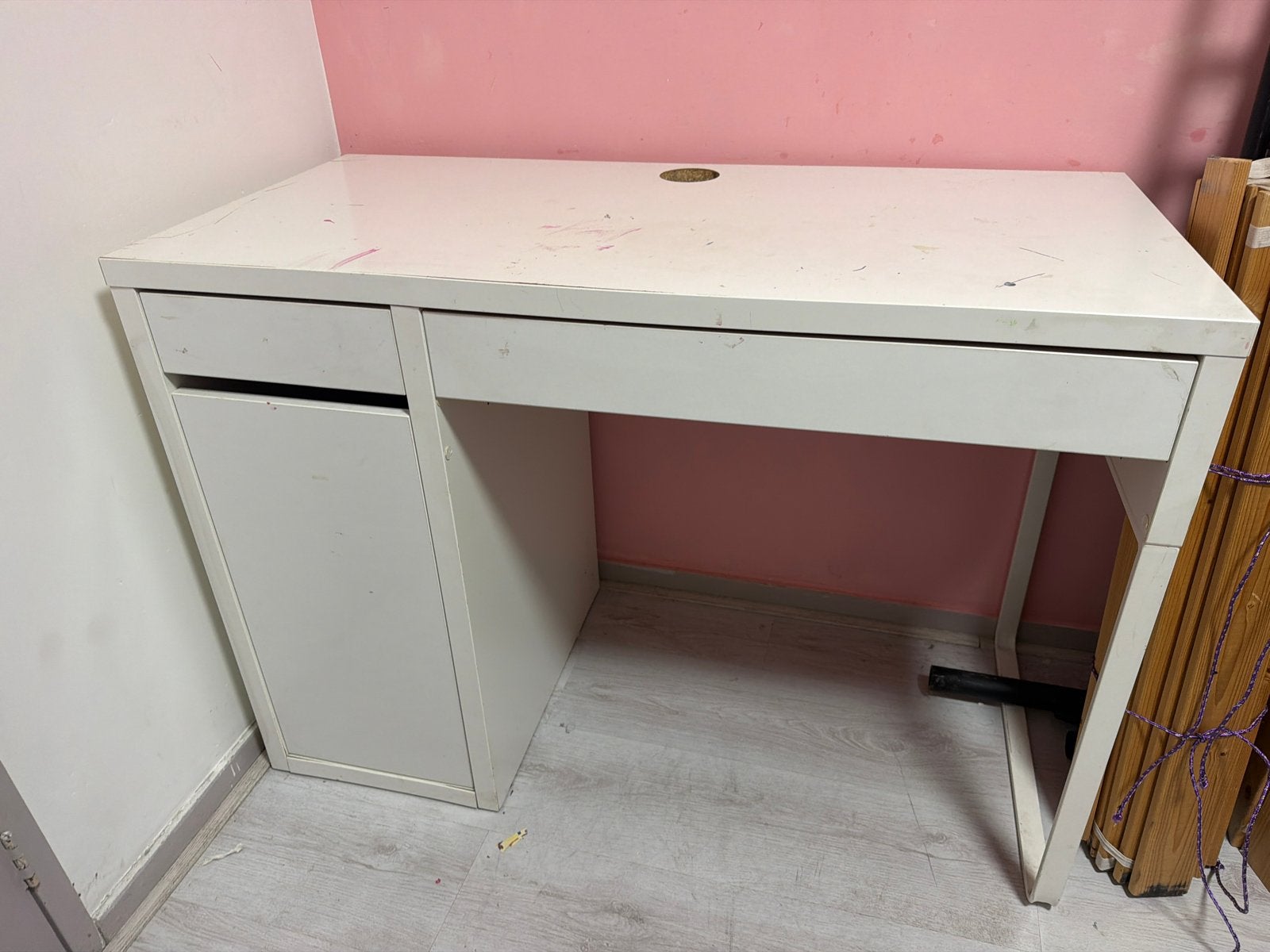 Ikea malm Wit bureau met lade en opbergruimte, Ophalen, Gebruikt, Met lades, Spaanplaat of MDF