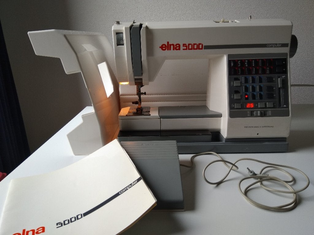 Elna 5000 computer naaimachine, Hobby en Vrije tijd, Naaimachines en Toebehoren, Gebruikt, Naaimachine, Overige merken, Ophalen