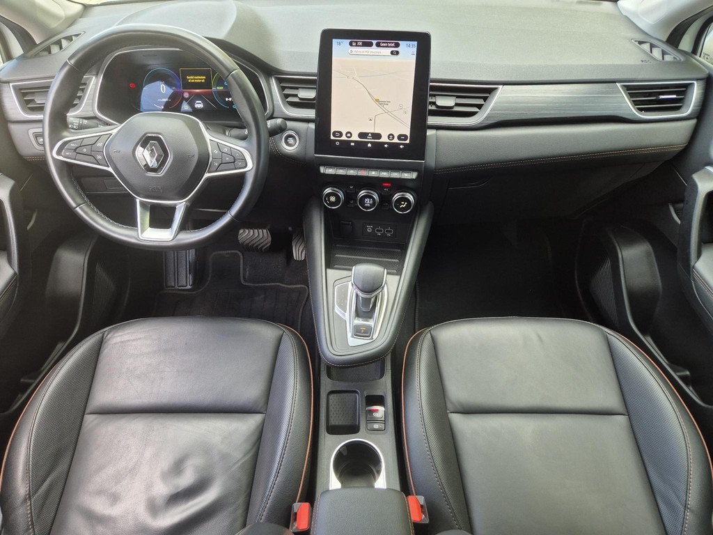 Renault Captur 1.6 E-Tech Plug-in Hybrid 160 Initiale Paris, Gebruikt, 4 cilinders, Wit, Bedrijf