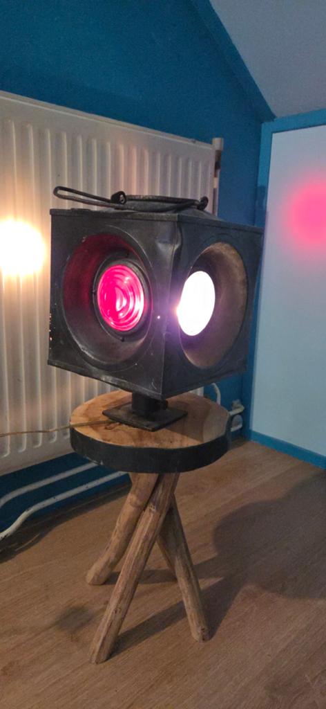 Unieke vintage spoorweglamp, Ophalen