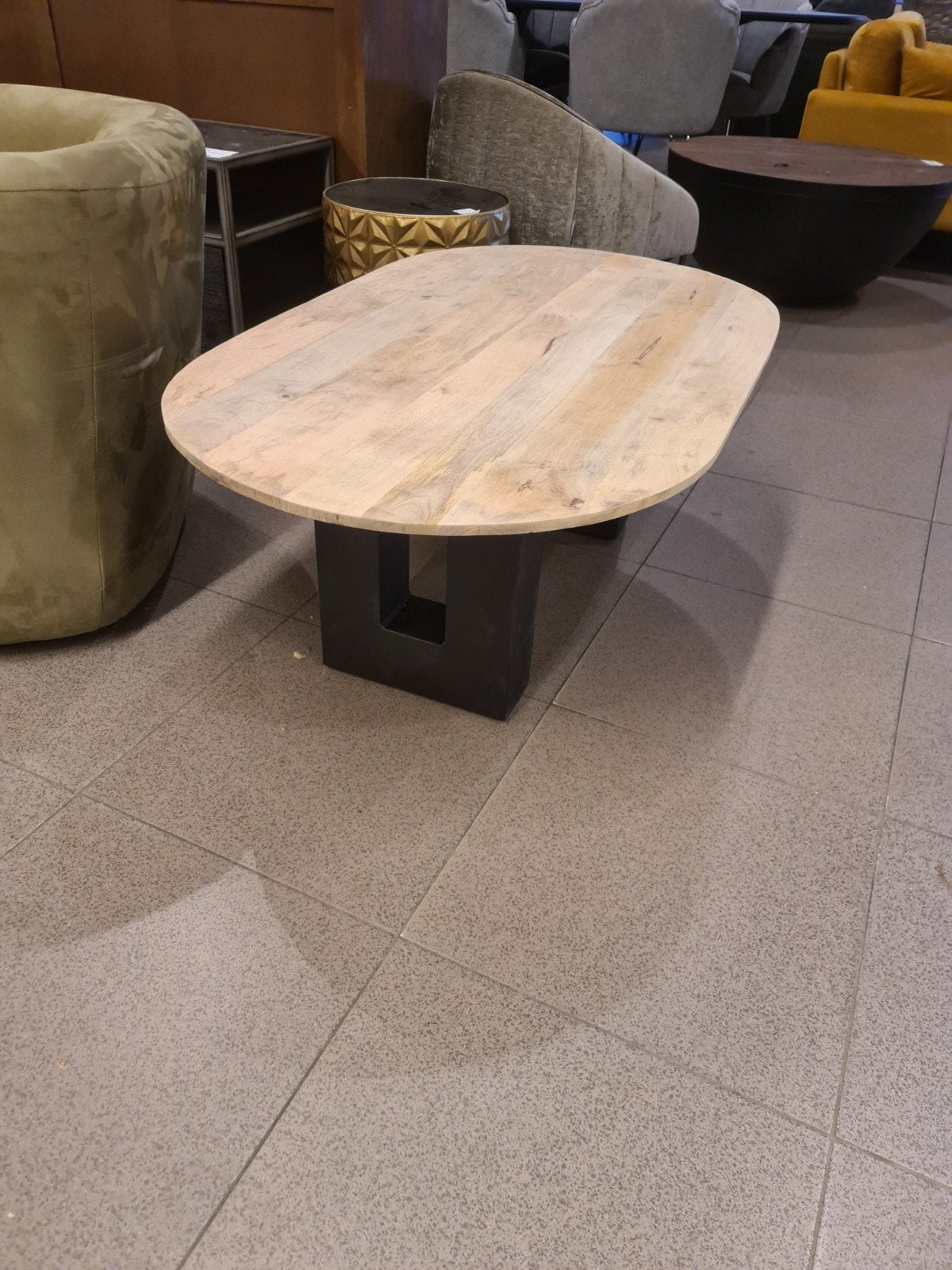 Nieuwe salontafel plat ovaal 110x70cm u-poot €165, Ophalen, Hout, ., Nieuw