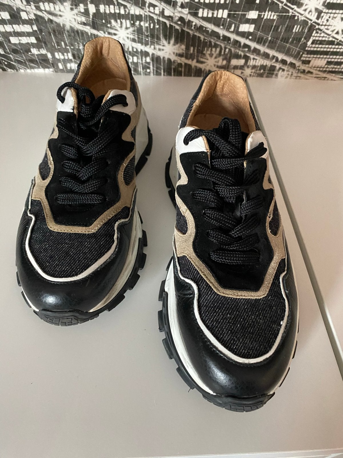 Dwrs sneakers leer maat 39/40 (vallen als 39), Kleding | Dames, Schoenen, Zwart, Ophalen of Verzenden, Sneakers of Gympen, Zo goed als nieuw