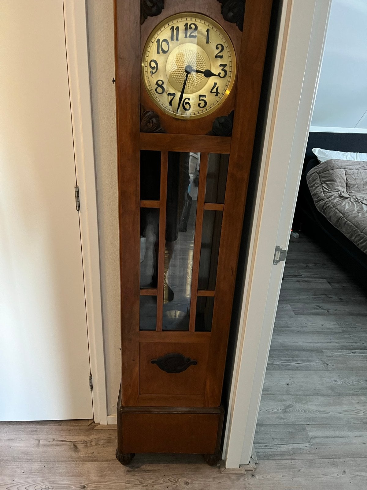 Antieke staande klok met messing wijzerplaat, Antiek en Kunst, Ophalen of Verzenden