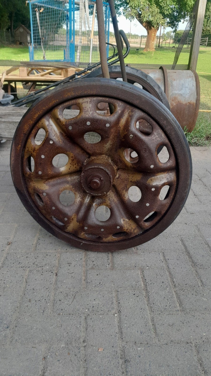 WW2 loopwielen halftrack SD.Kfz. - Origineel, Ophalen, Duitsland