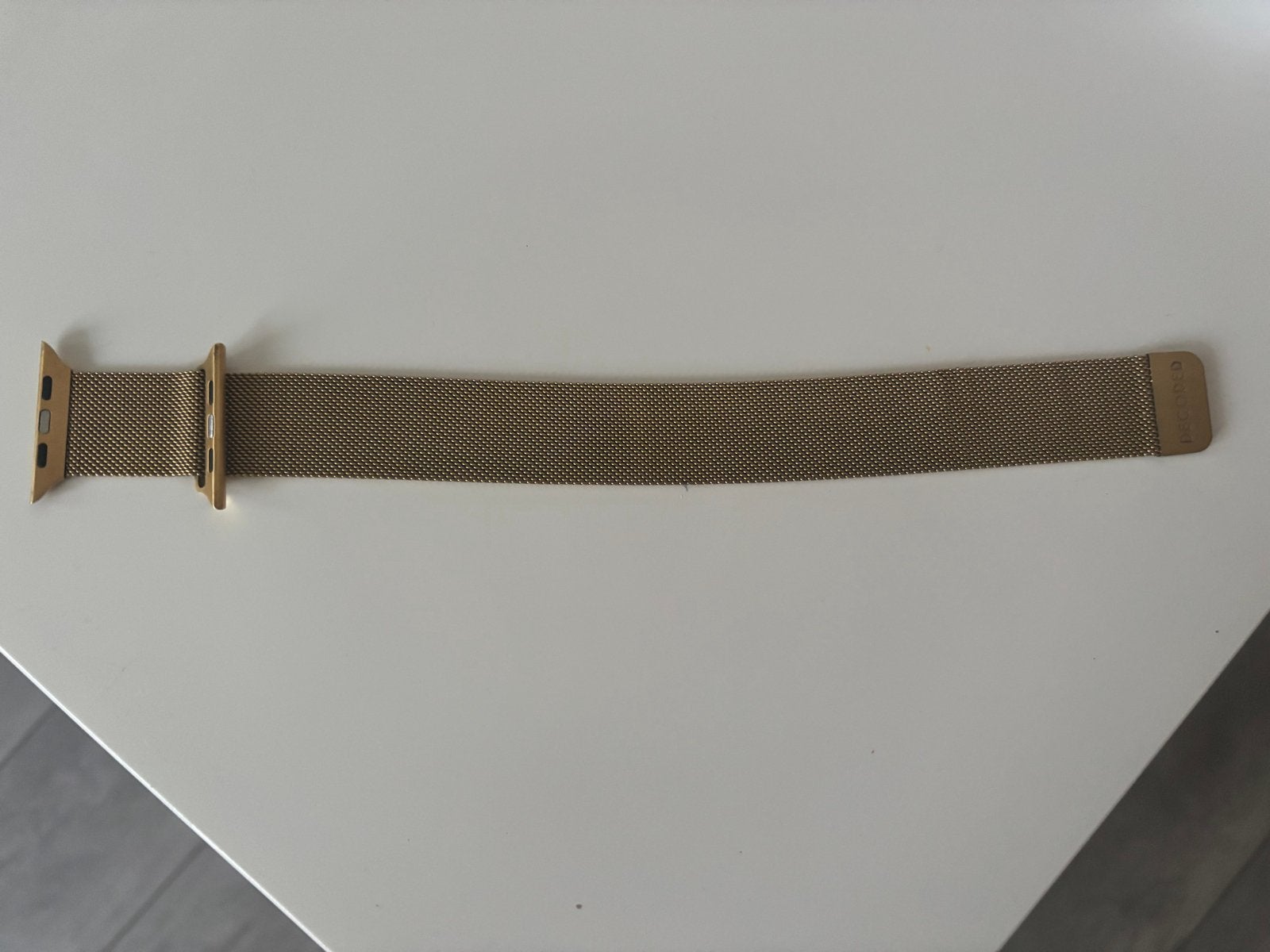 Decoded Milanese Apple Watch Bandje - Goud, Ophalen of Verzenden, Zo goed als nieuw, Geel, IOS
