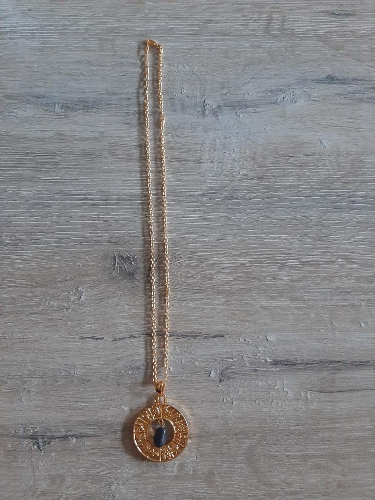 Goudkleurige ketting met sterrenbeeld hanger en steen, Overige materialen, Nieuw, Ophalen of Verzenden, Met edelsteen