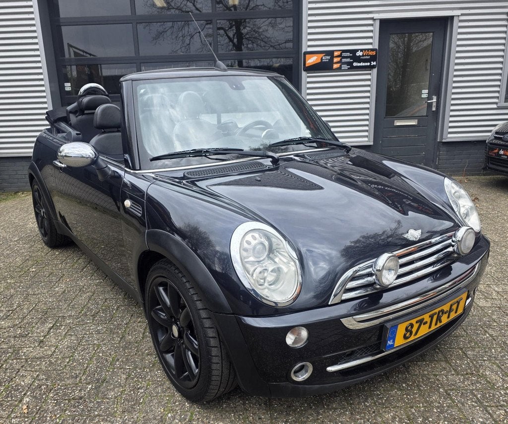 MINI Cabrio 1.6 Cooper Chili *CLIMA-NAP-CRUISECTRL*, Auto's, Mini, Voorwielaandrijving, Gebruikt, Zwart, 4 cilinders