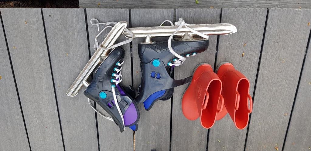 Gratis laarzen en schaatsen maat 32/33, Ophalen, Meisje, Laarzen