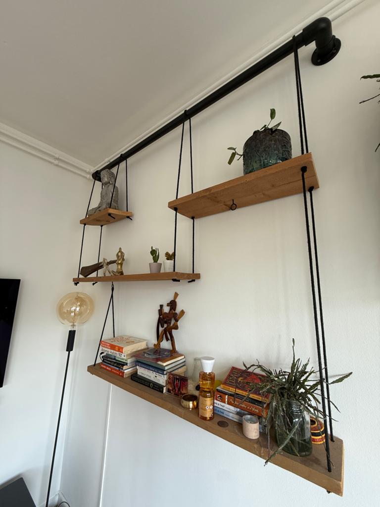 Industriële wandplank met steigerbuis en houten planken, Ophalen of Verzenden, Gebruikt