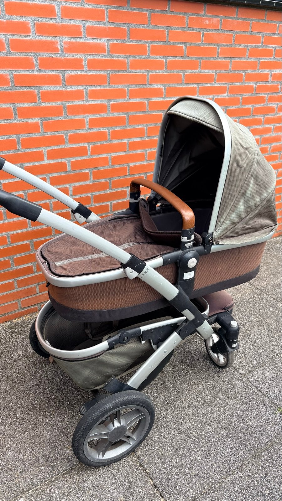 Joolz Geo Earth kinderwagen met complete accessoires set, Kinderen en Baby's, Kinderwagens en Combinaties, Gebruikt, Verstelbare duwstang
