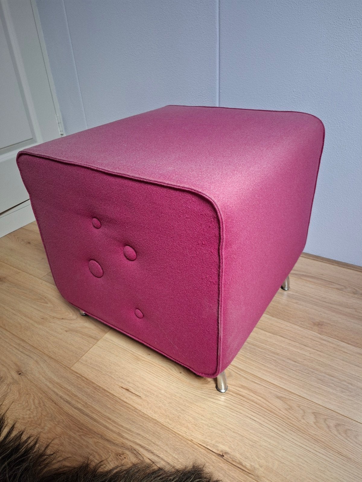 Leolux Pode hocker, Ophalen, Vierkant, Stof