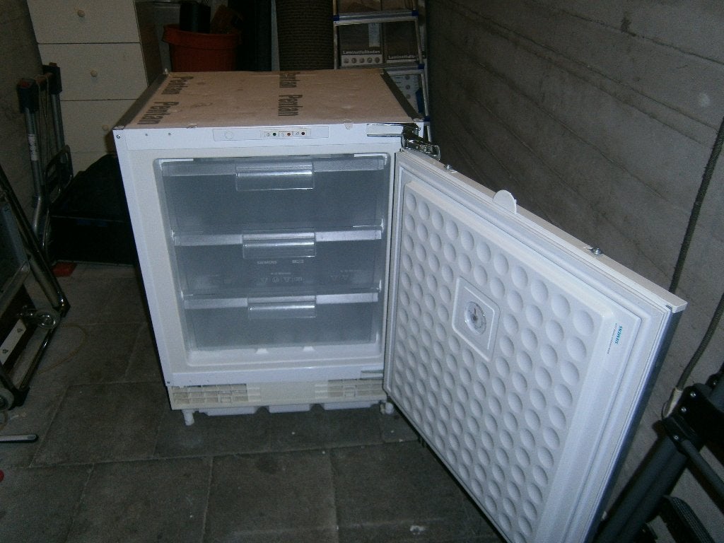 Siemens Inbouw Onderbouw Vriezer, Witgoed en Apparatuur, Vriezers en Diepvrieskisten, Minder dan 85 cm, Minder dan 60 cm, Zo goed als nieuw