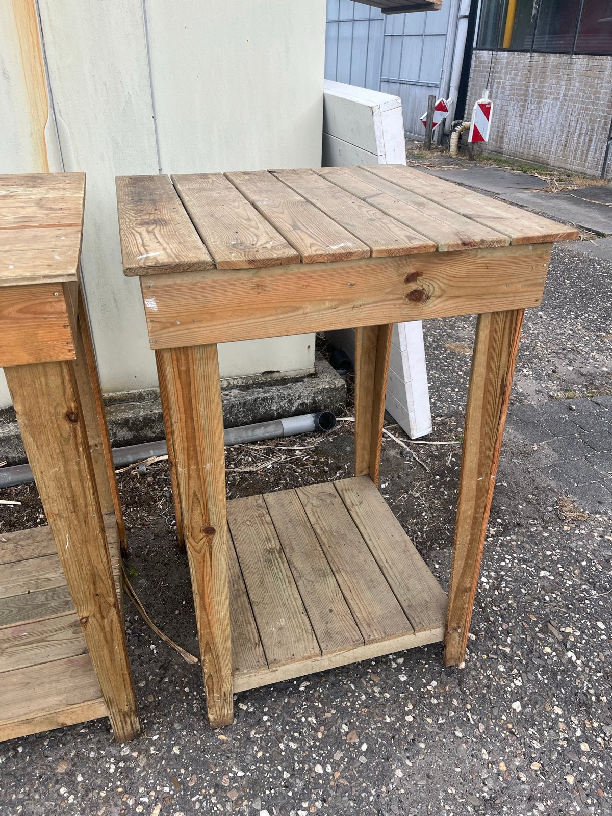 2 Hoge Houten Tafels - Gebruikt, Ophalen, Gebruikt