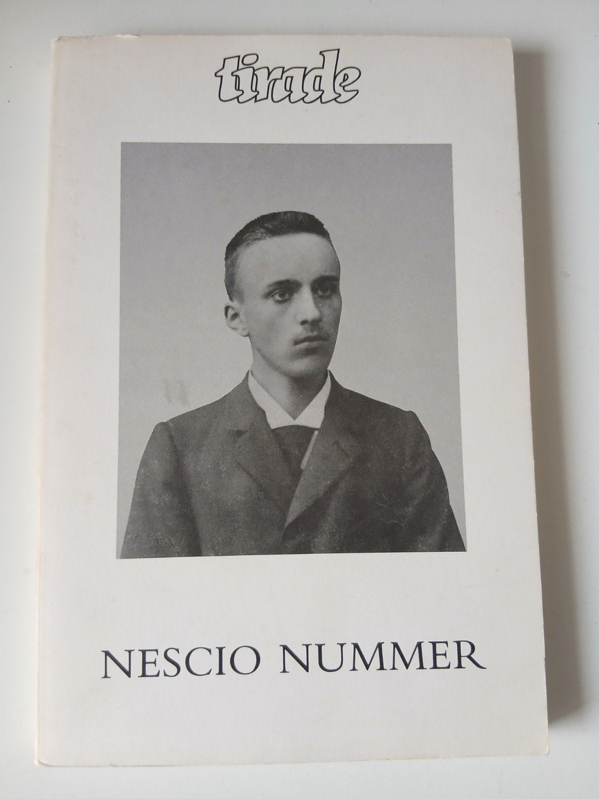 Nescio Nummer - Dichterije/De uitvreter/Titaantjes, Boeken, Ophalen of Verzenden, Zo goed als nieuw, Nescio, Nederland