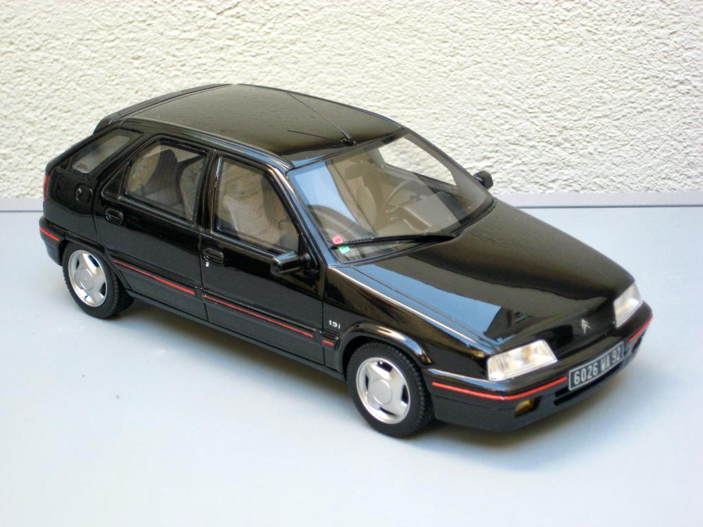 Citroen ZX 1,9i Volcane 5-deurs 1996 OttoMobile 1:18, Ophalen of Verzenden, Nieuw, Auto, OttOMobile