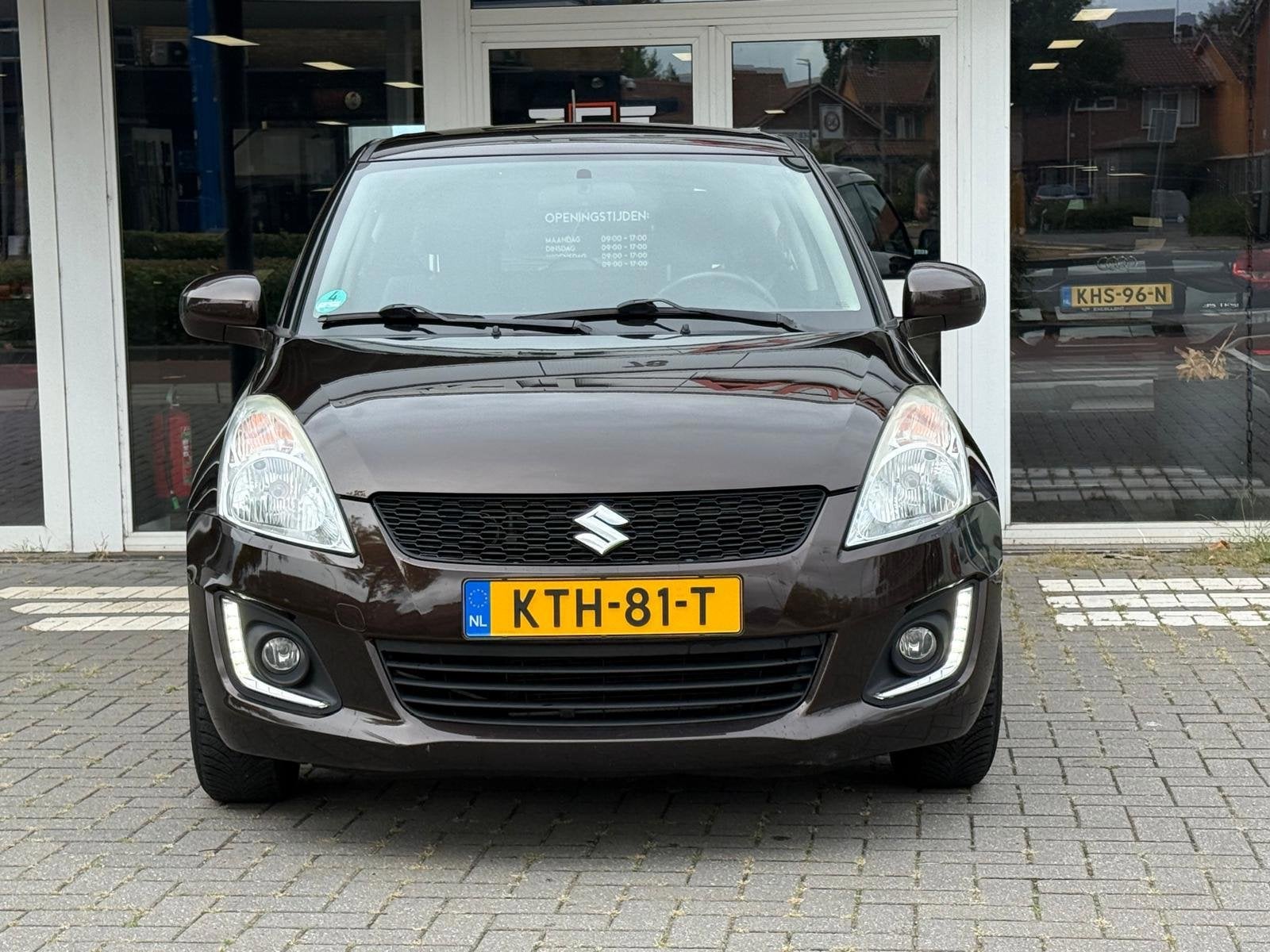 Suzuki SWIFT Base EASSS - Airco, Voorwielaandrijving, Stof, Gebruikt, Bruin