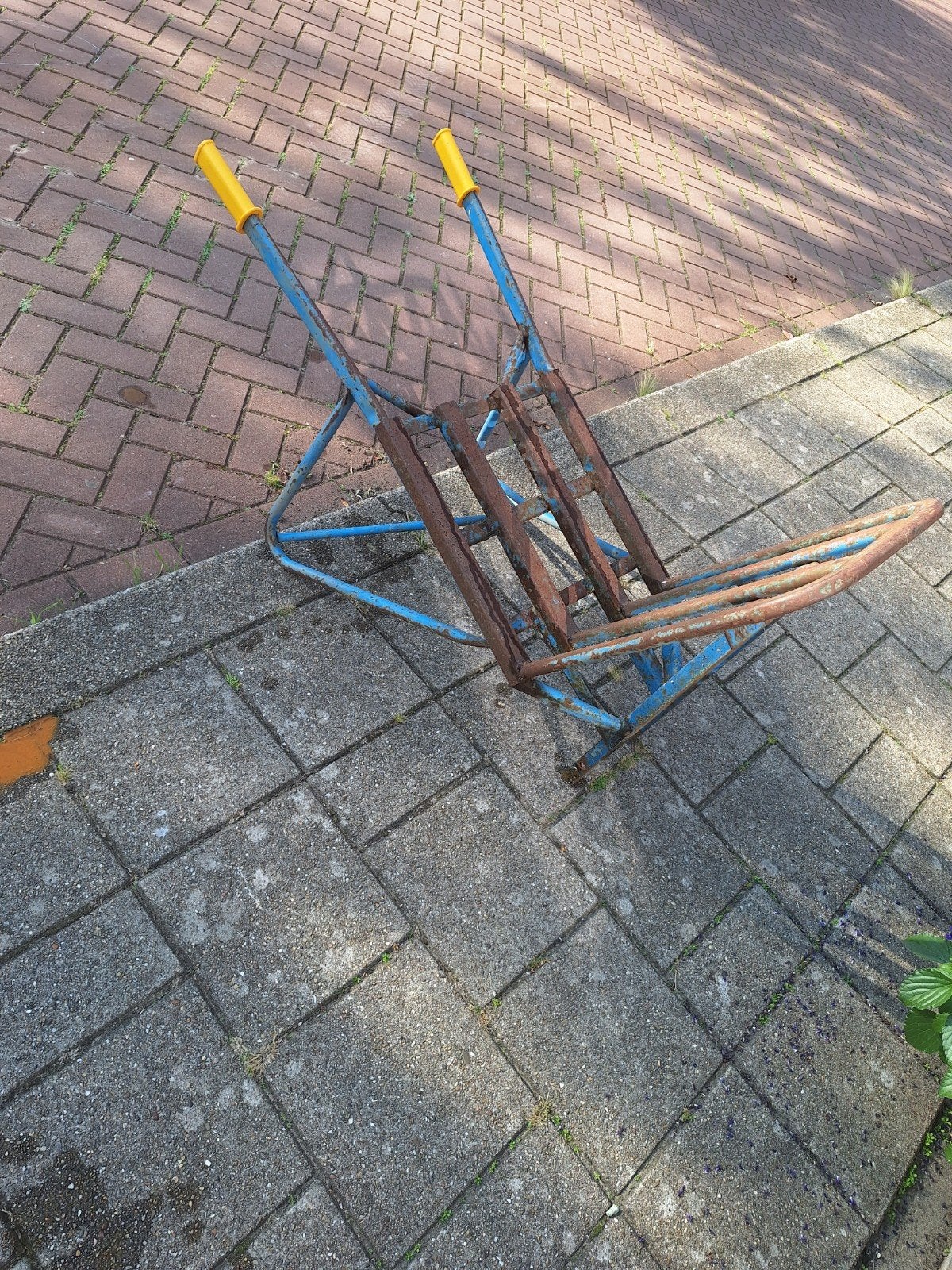 Stenenwagen zonder wielen - opknapper, Ophalen, Gebruikt
