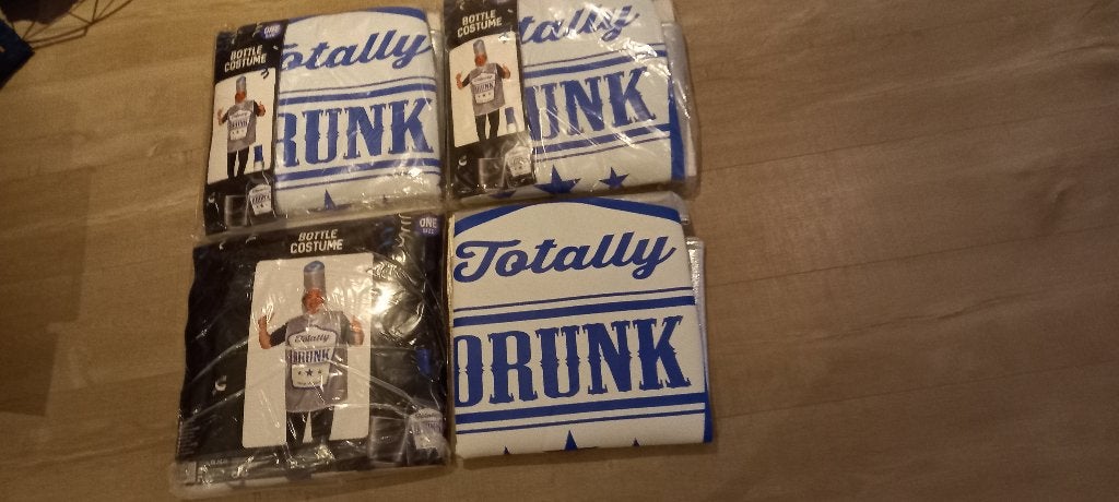Carnaval Heren/dames fleskostuums met tekst Nieuw., Ophalen of Verzenden, Nieuw, Carnaval, Kleding