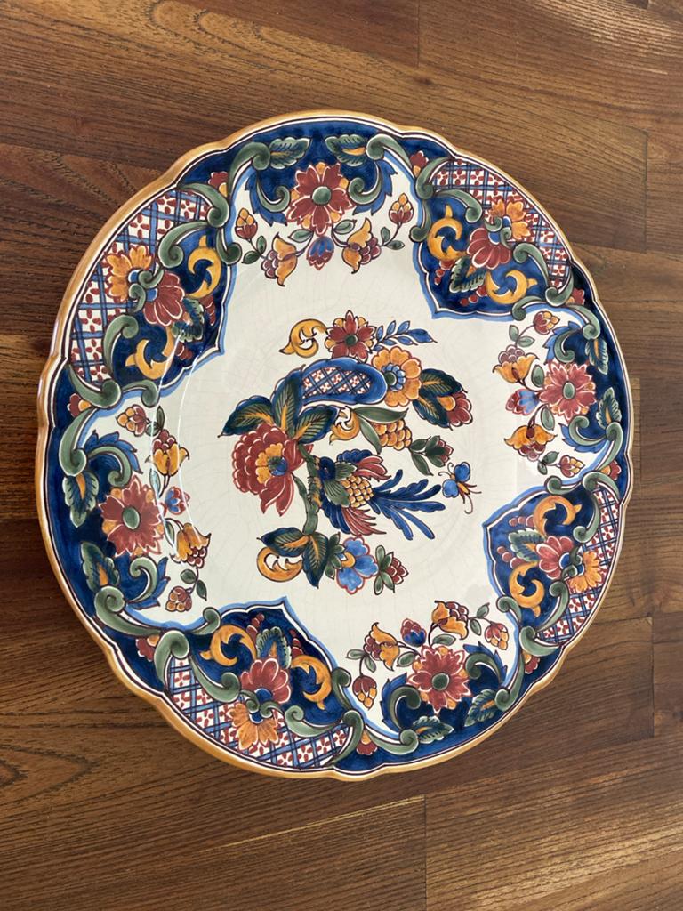 Grote decoratieve schaal, handgeschilderd Makkum, Antiek en Kunst, Ophalen of Verzenden