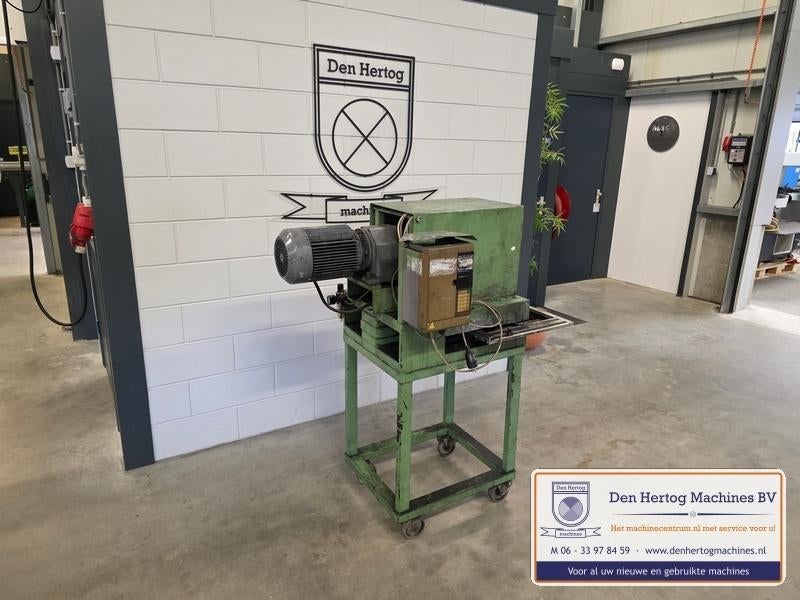 Ponsmachine Grunder sleufgaten 230V en perslucht, Doe-het-zelf en Verbouw, Ophalen, Gebruikt