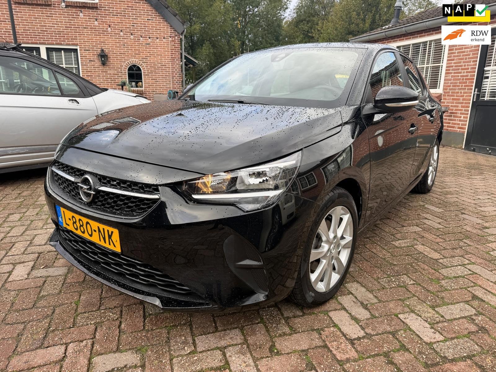 Opel Corsa 1.2 Edition NAP-NIEUWE APK, Voorwielaandrijving, Euro 6, 1199 cc, Zwart