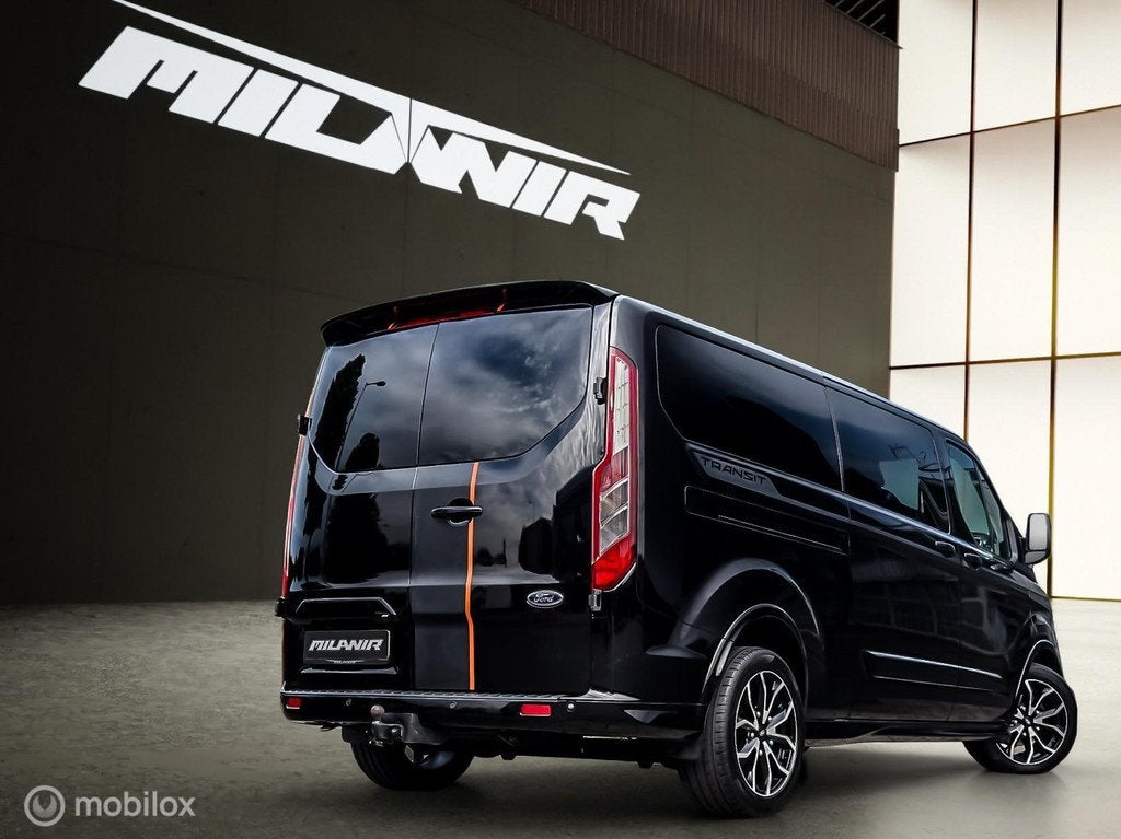 Ford Transit Custom 320 2.0 TDCI L2H1 Sport Dubbel Cabine, 4 cilinders, 1850 kg, Zwart, Bedrijf