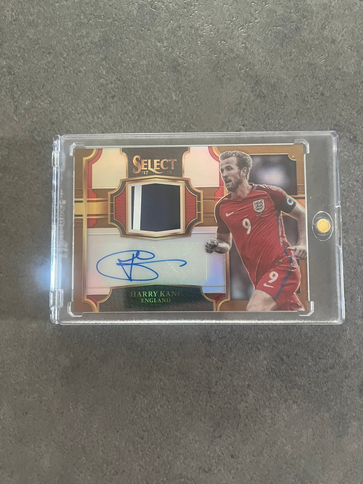 2017-18 Panini Select Harry Kane Auto Player Worn Patch /49, Verzenden, Zo goed als nieuw, Plaatje