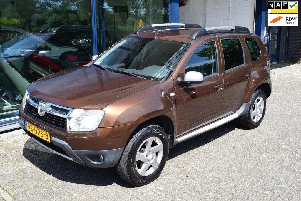 Dacia Duster 1.6 Lauréate 2wd, Auto's, Dacia, Lederen bekleding, Gebruikt, 4 cilinders, 49 €/maand