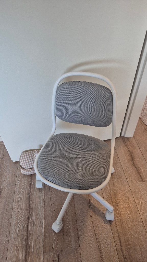 IKEA Orfjall bureaustoel wit/lichtgrijs voor kinderen, Ophalen, Gebruikt, Wit, Bureaustoel