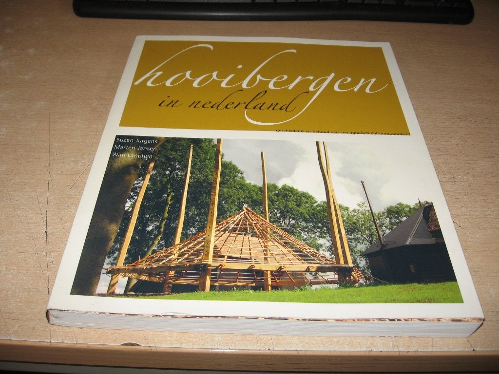 Suzan Jurgens      Hooibergen in Nederland, Ophalen of Verzenden, Zo goed als nieuw