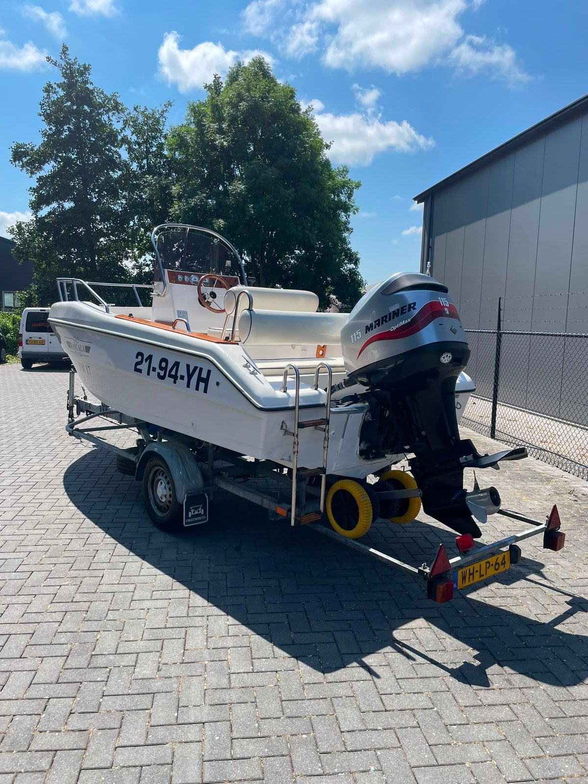 Zeer nette Rascala FM17 met mariner 115 pk 4 takt en trailer, Watersport en Boten, Ophalen, Zo goed als nieuw, Buitenboordmotor