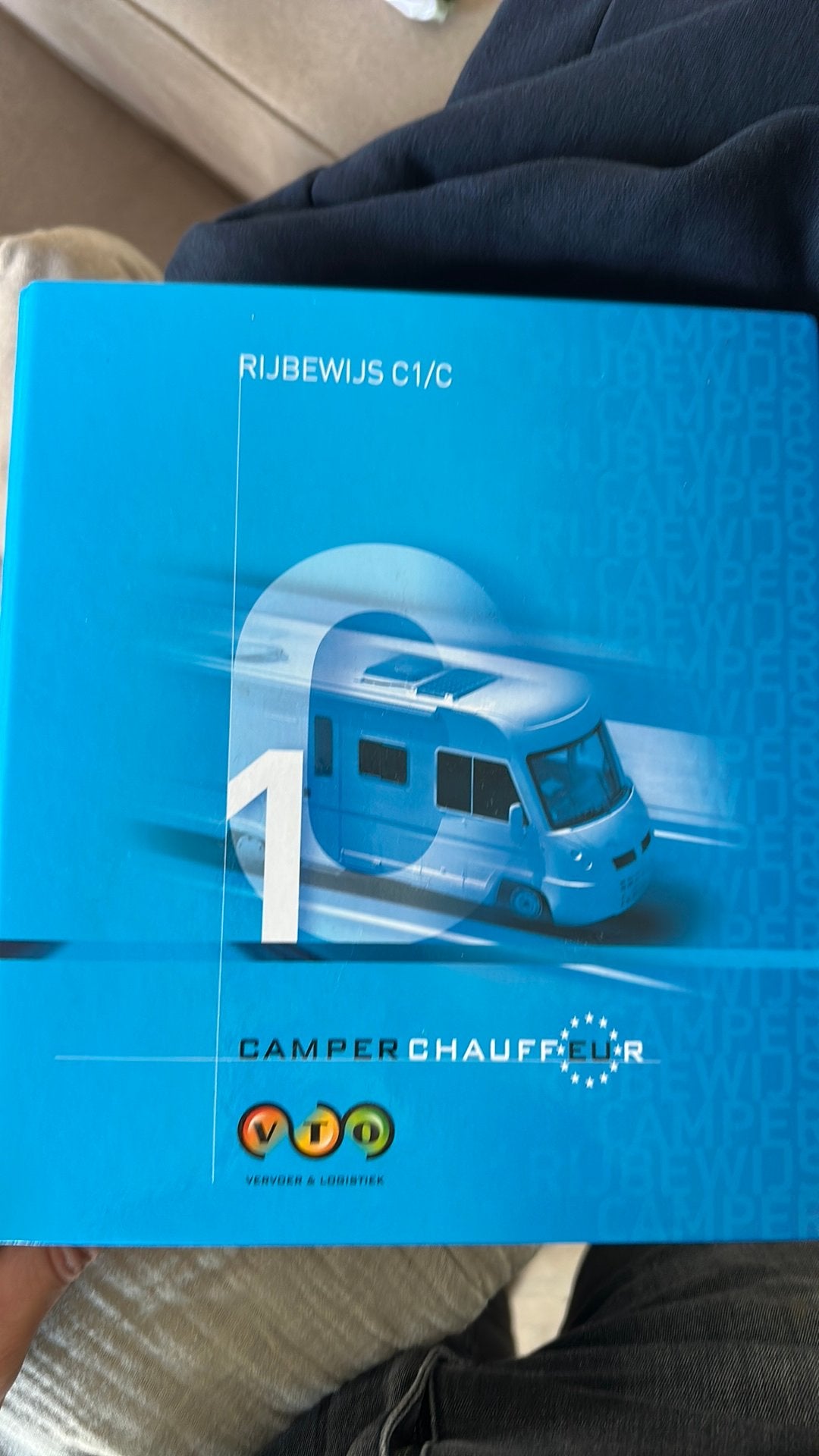 Theorieboek rijbewijs C1/C vrachtauto en Camper (nieuwstaat), Ophalen of Verzenden, Alpha, Nieuw, Niet van toepassing