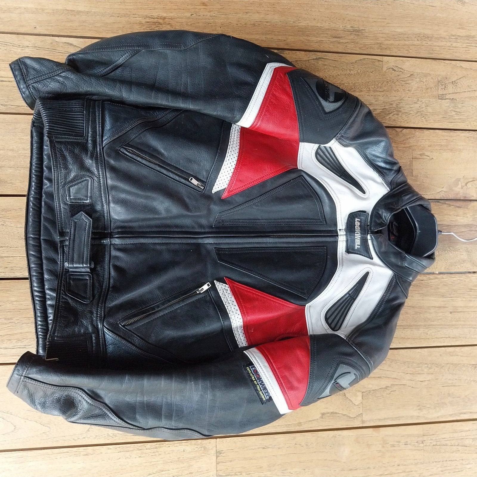 Lookwell Leren Motorjas Zwart/Rood/Wit Maat L, Dames, Jas | leer, Lookwell, Ophalen of Verzenden