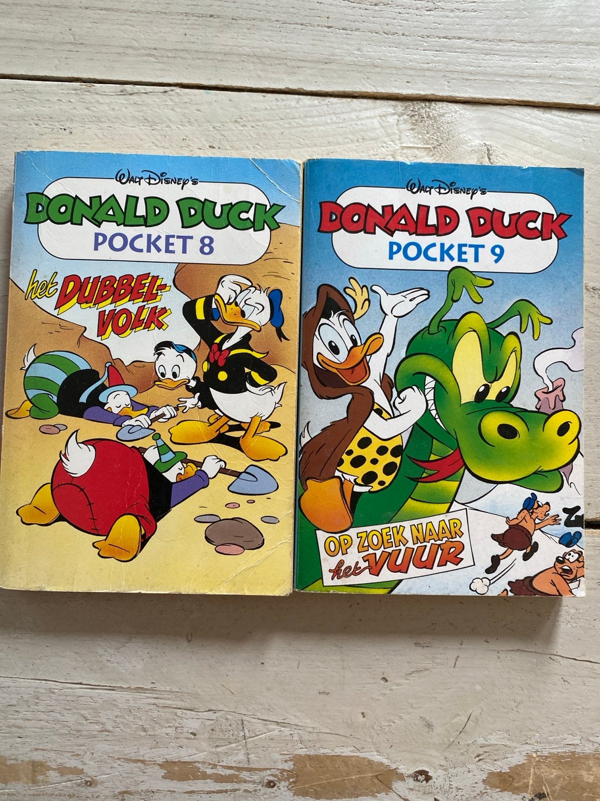 Donald Duck Pockets 8 & 9 - Het Dubbel Volk & Op Zoek naar h, Boeken, Meerdere stripboeken, Ophalen of Verzenden, Gelezen