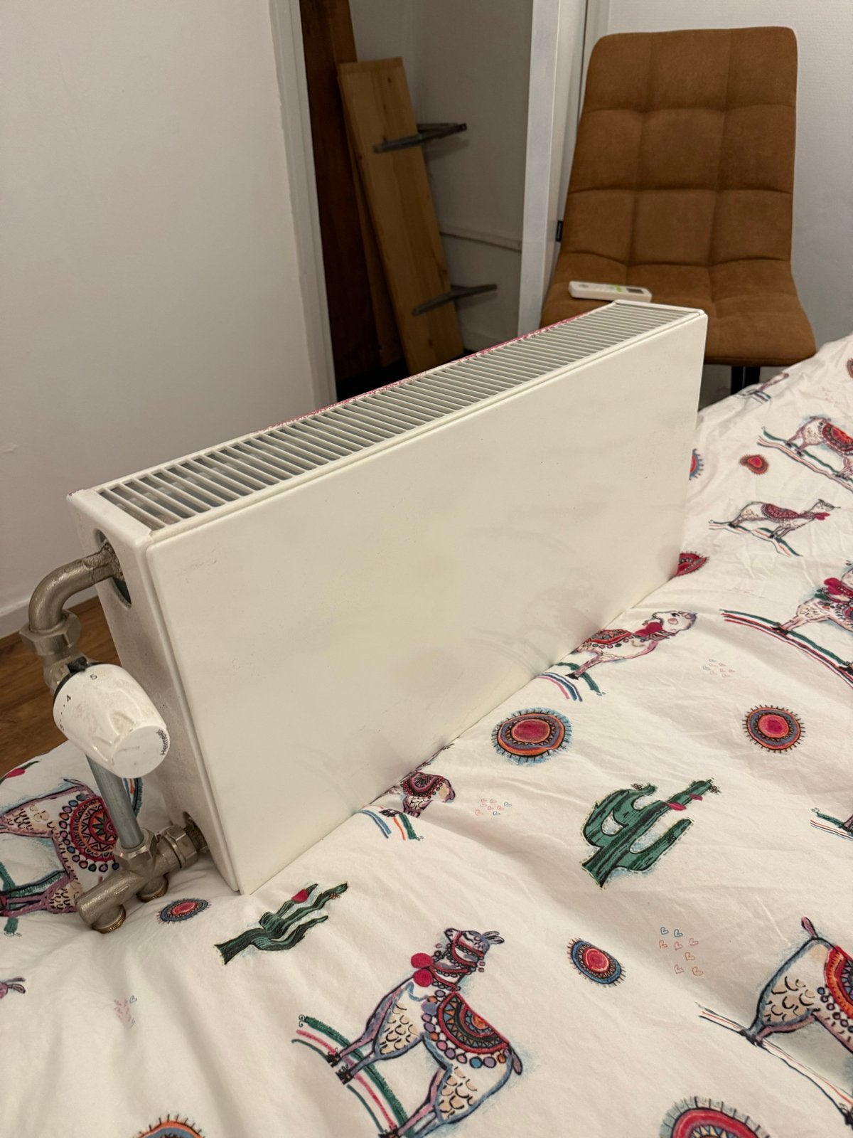 Vlakke paneelradiator 60x30 met thermostaatkraan, Ophalen, 30 tot 80 cm, Radiator, 60 tot 150 cm