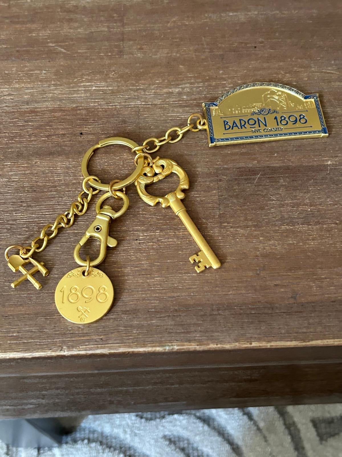Efteling Baron 1898 Sleutelhanger, Ophalen of Verzenden, Zo goed als nieuw, Merk