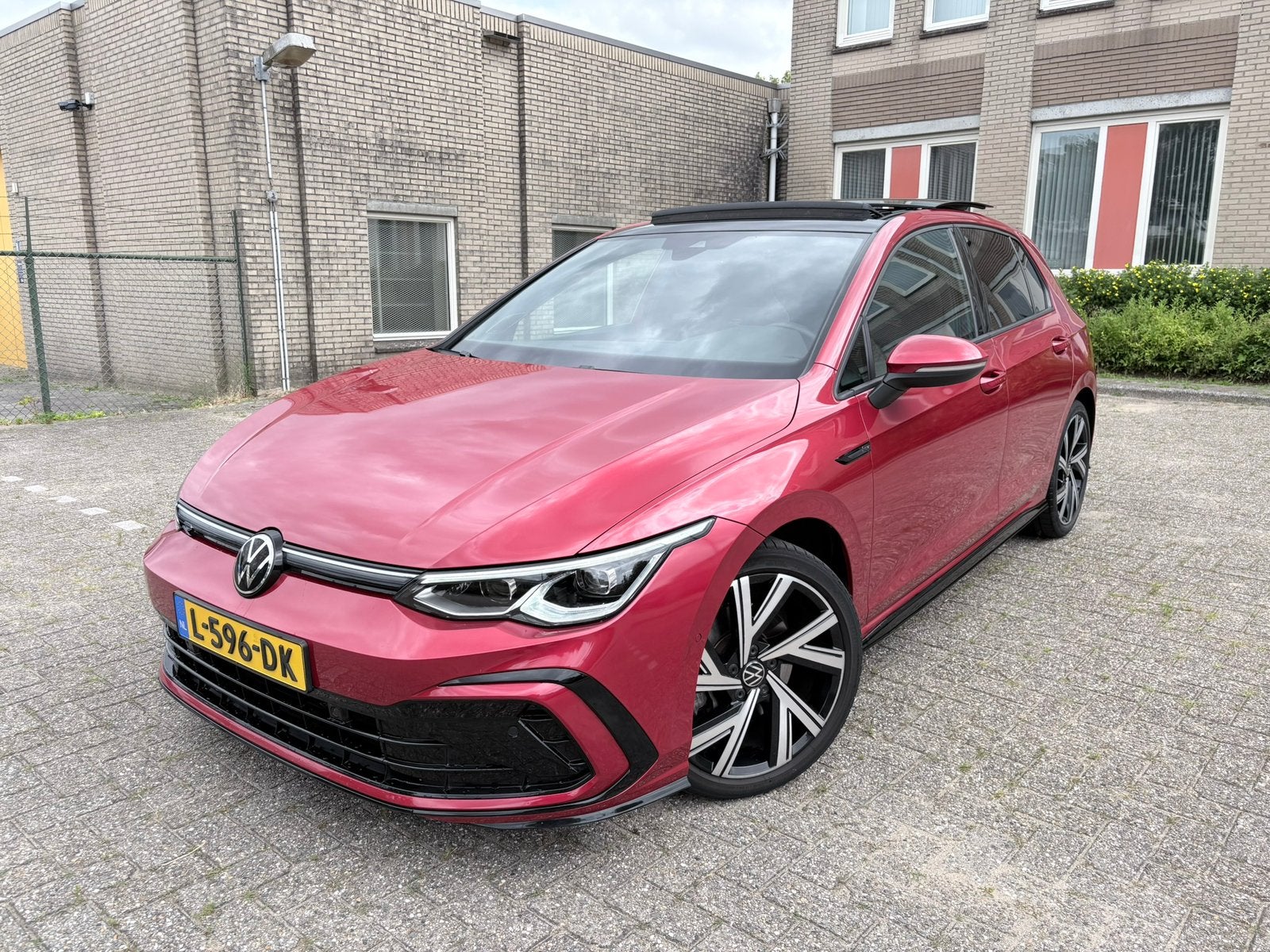 Volkswagen Golf 1.5 Etsi  3x R-line 150pk 7-DSG  2021 Pano, 1498 cc, 4 cilinders, Alcantara, Origineel Nederlands