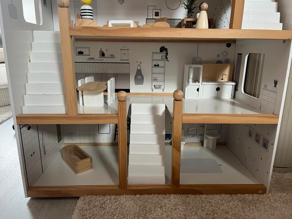 Petit Amelie Poppenhuis - Nette staat, Ophalen, Zo goed als nieuw, Poppenhuis