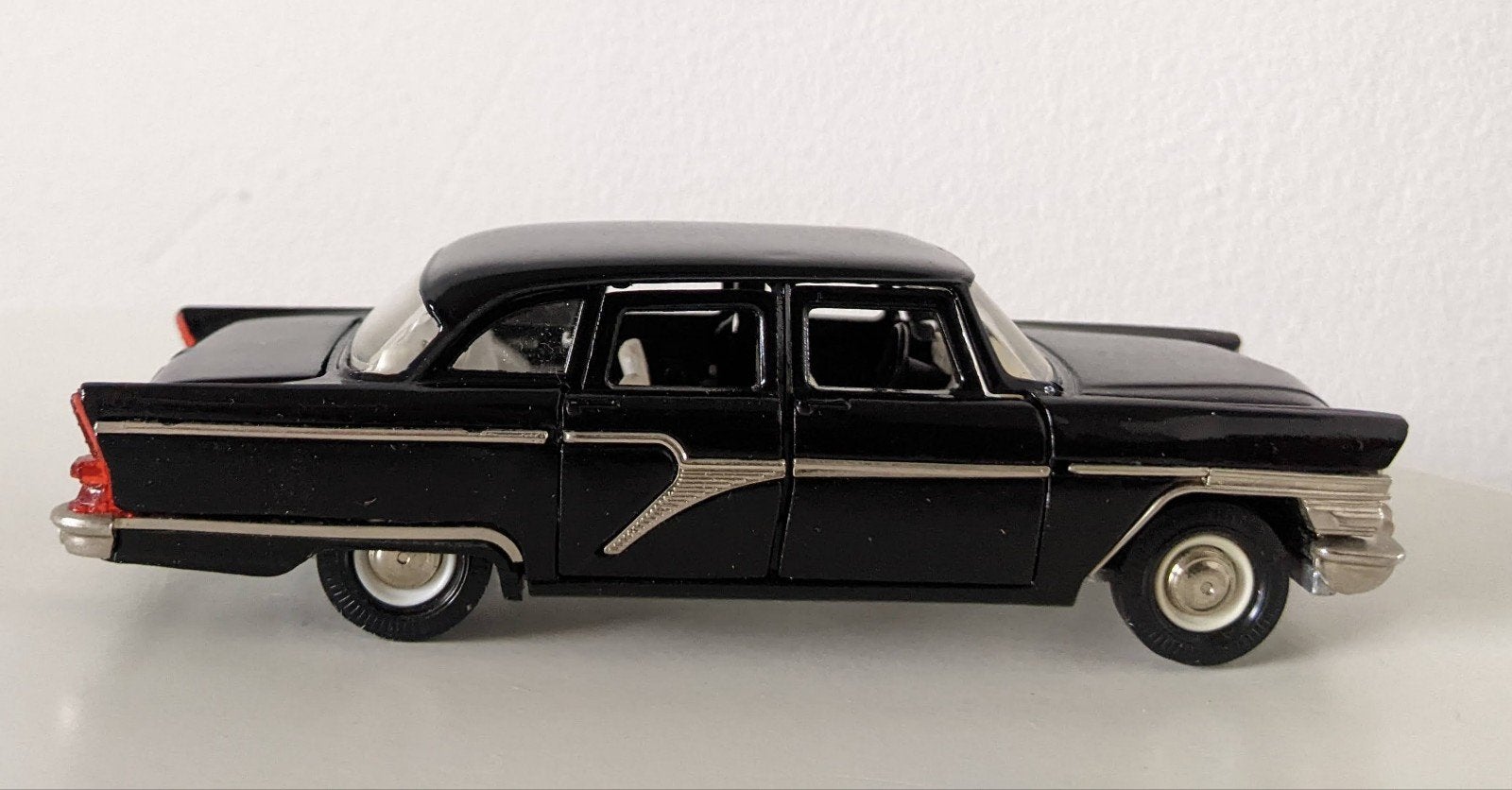 Vintage russische tsjajka ta3 14 limousine, Ophalen of Verzenden