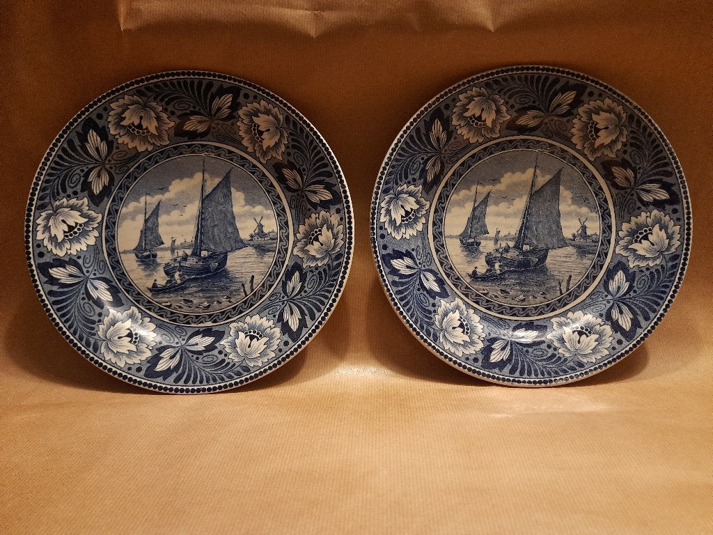 2 wandborden Société céramique Maestricht “Hollandia, Ophalen