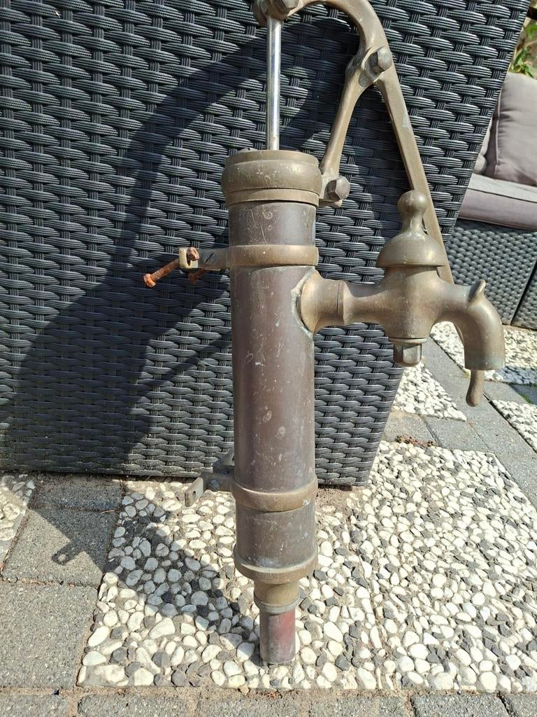Kleine koperen waterpomp - 45 cm hoog, Ophalen of Verzenden