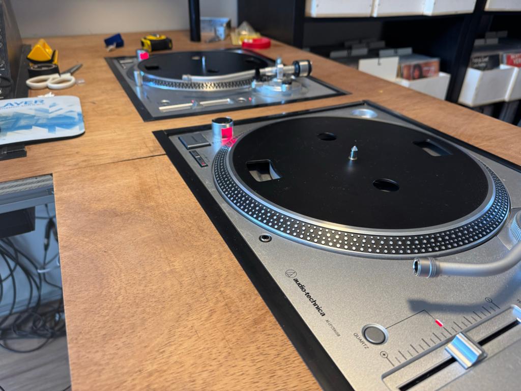 2x Audio-Technica AT-LP120XUSB Platenspelers, Pitch-regelaar, Zo goed als nieuw, Platenspeler, Ophalen