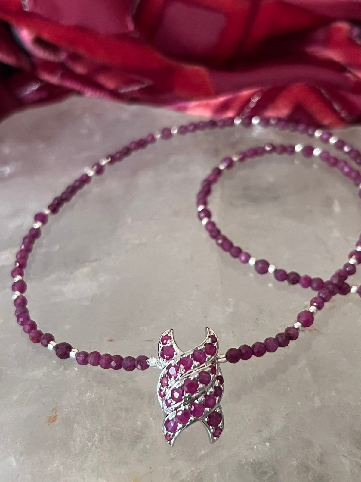 Robijn hanger & ketting zilver beschermt liefde passie SALE, Magnolia11, Nieuw, Ophalen of Verzenden, Met edelsteen