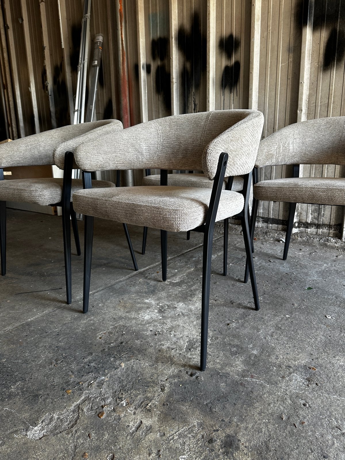 Set van 4 moderne eetkamerstoelen met stoffen bekleding, Ophalen, Japandi beige modern, Overige kleuren, Zo goed als nieuw